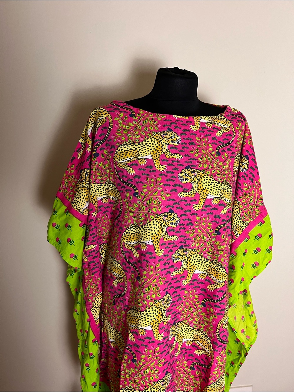 Printfresh Pink Tunic with Yellow Leopard & Green Leaf Print Tassel Detail NWT